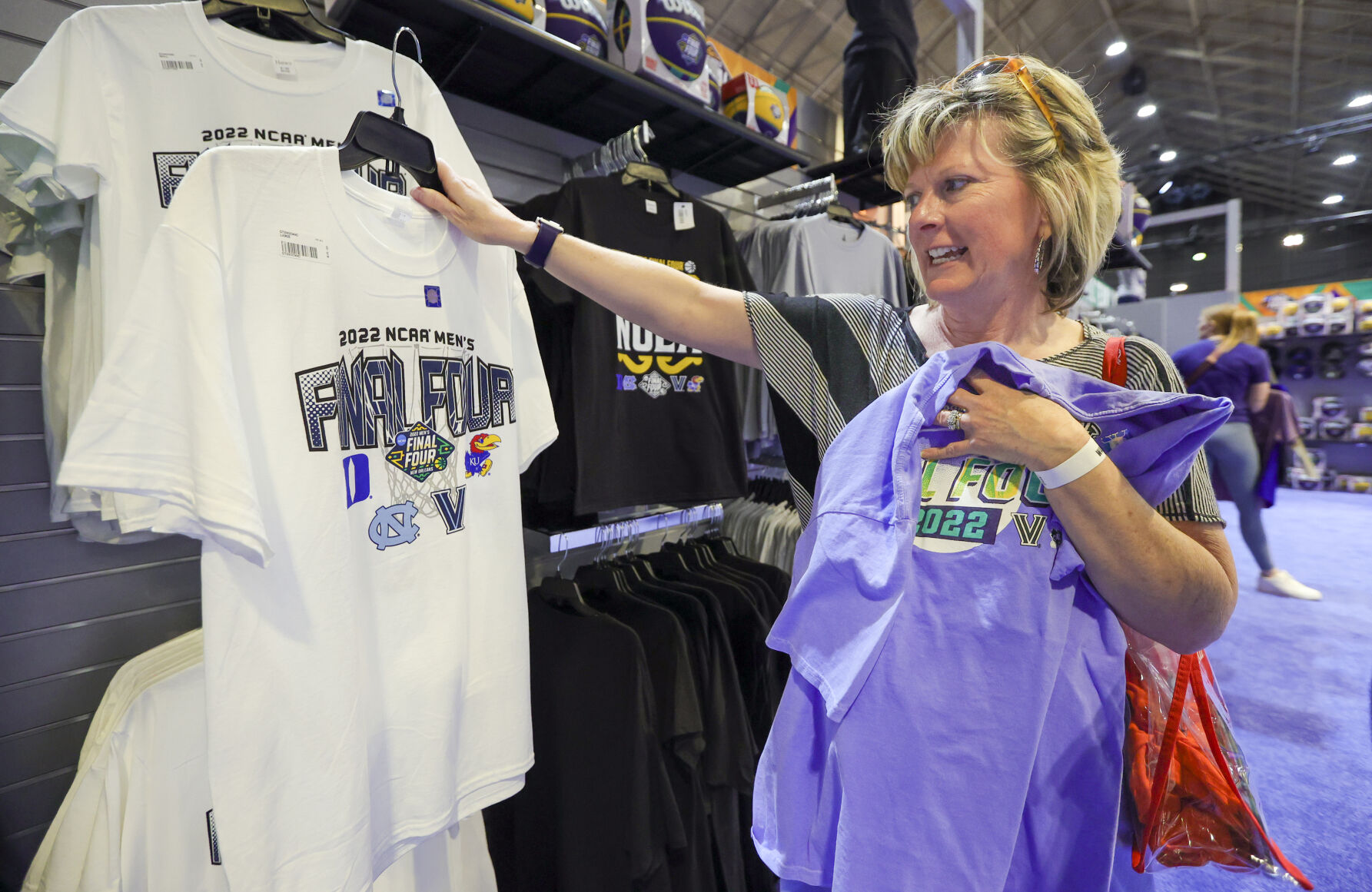 NO.fanfest.040222.2646-2.JPG